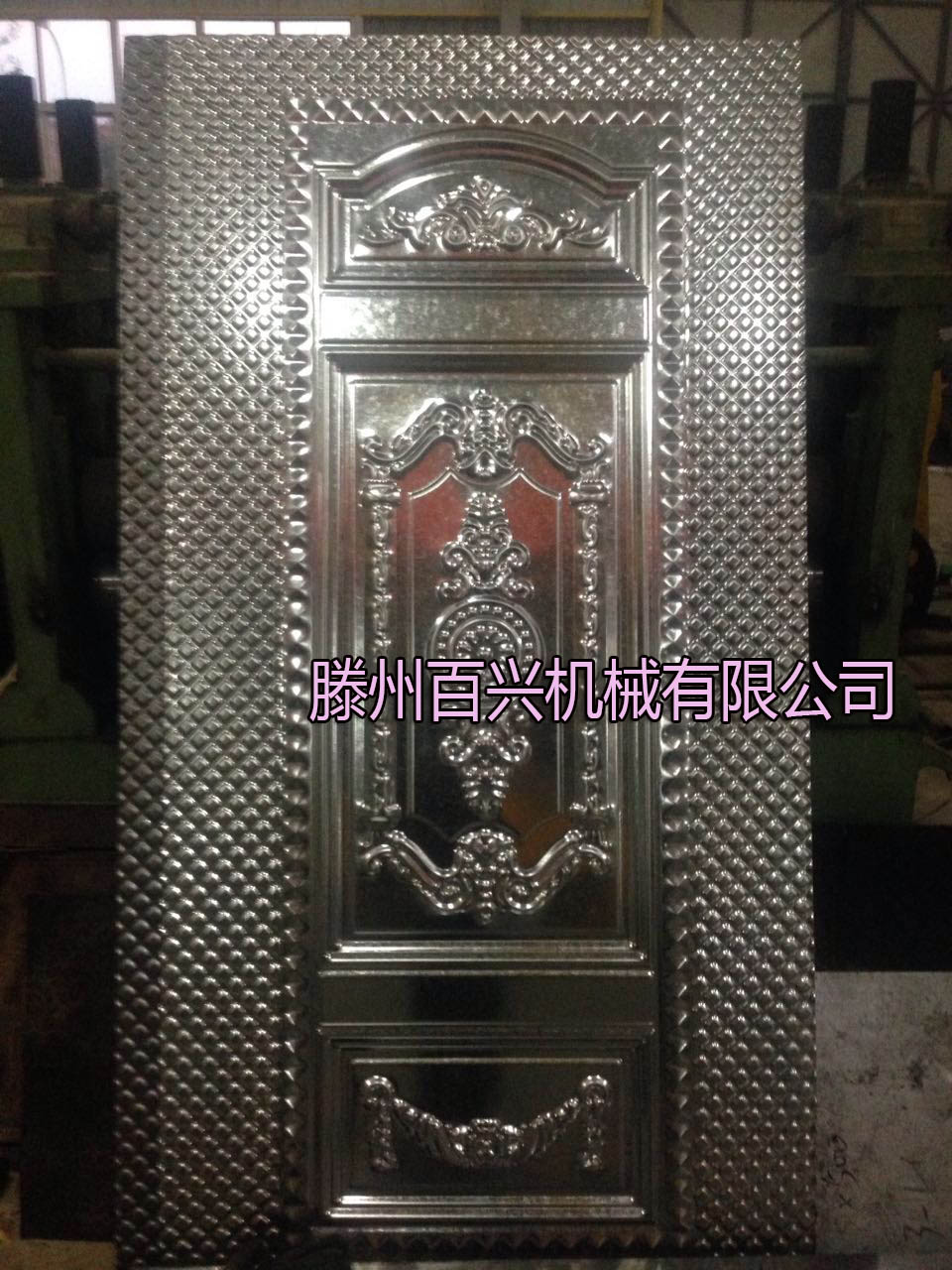 所壓產(chǎn)品門(mén)板