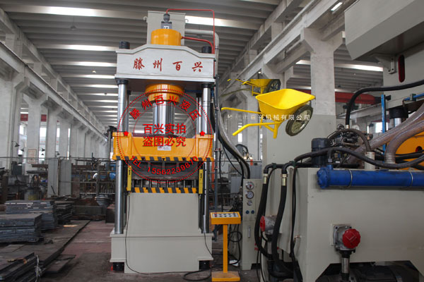 百興小推車成型拉伸機(jī)